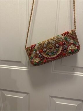 Embellished Gold Beaded Evening Clutch with Floral Detail